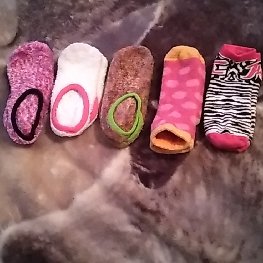 Add to a bundle for $2: Socks for home